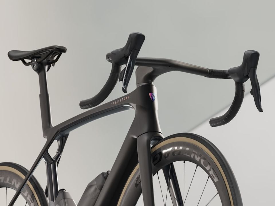 MADONE SLR 8 AXS GEN 8 XL - SİYAH