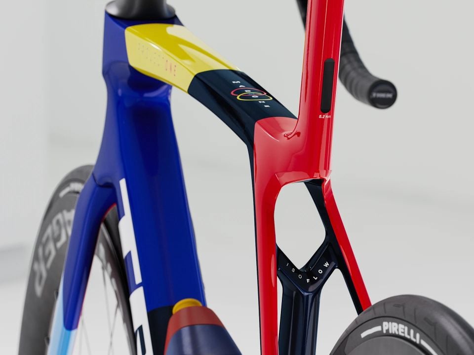 MADONE SLR 8 AXS GEN 8 S - LIDL TREK