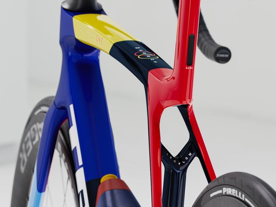 MADONE SLR 8 AXS GEN 8 M - LIDL TREK