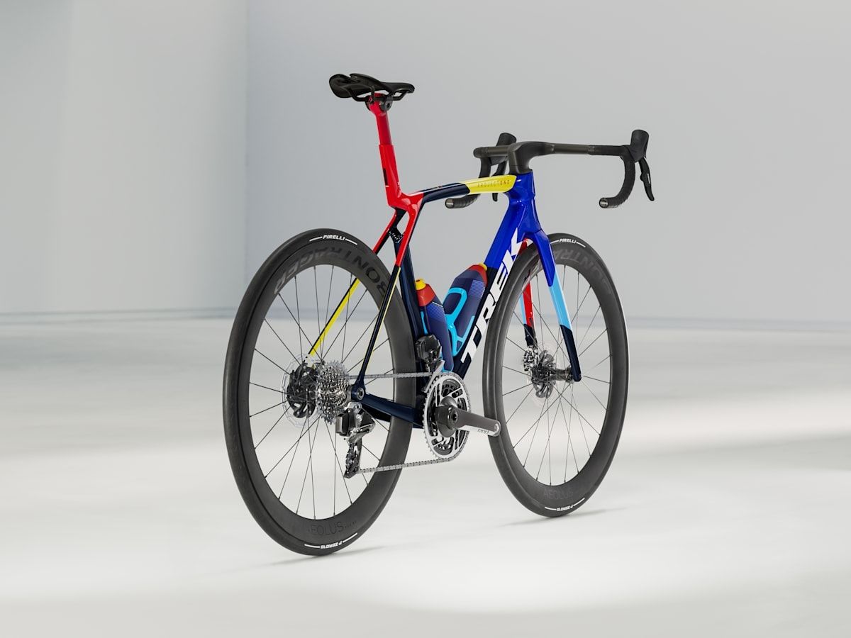 MADONE SLR 8 AXS GEN 8 XL - LIDL TREK
