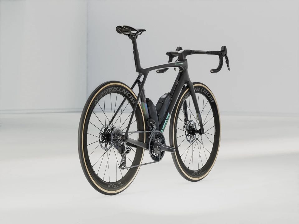 MADONE SLR 9 AXS GEN 8 SİYAH - M