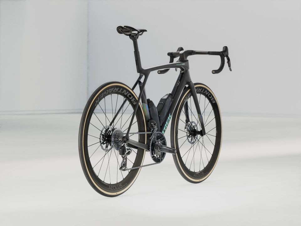 MADONE SLR 9 AXS GEN 8 SİYAH - M