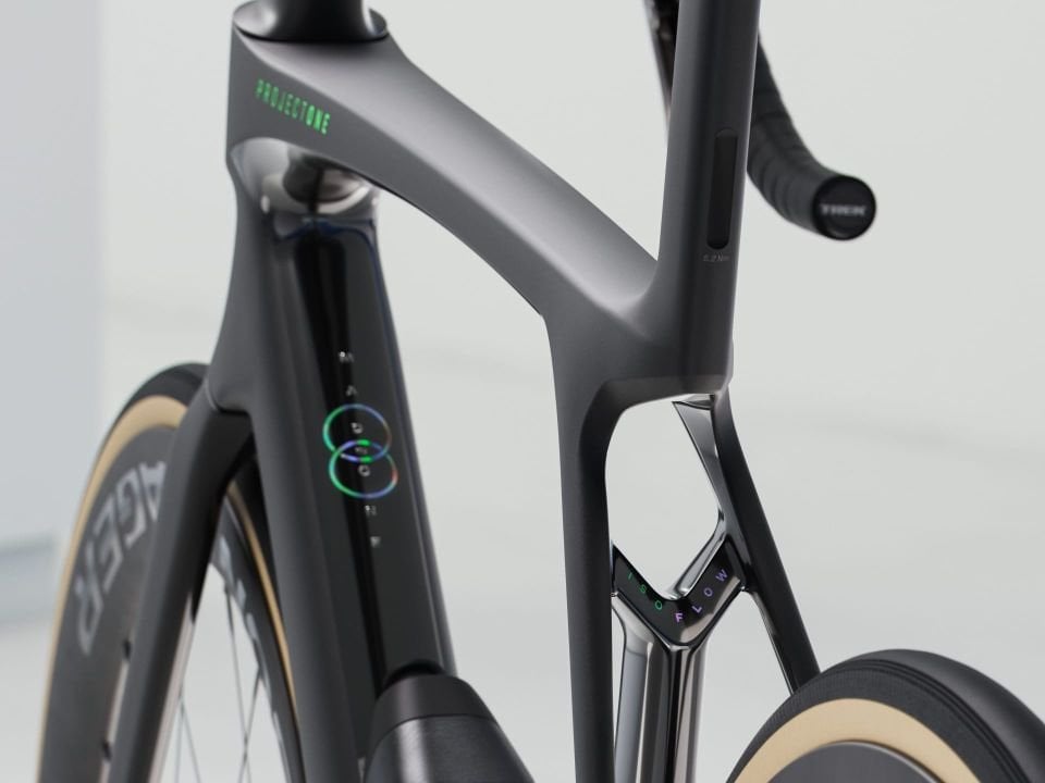 MADONE SLR 7 AXS GEN 8 SİYAH - L