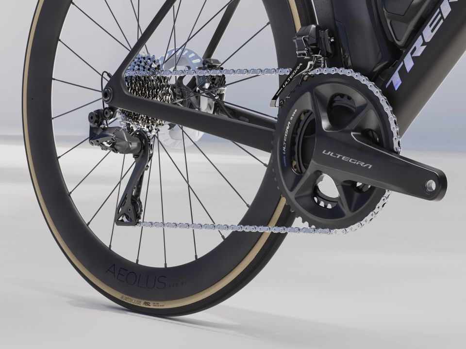 MADONE SLR 7 GEN 8 SİYAH - S