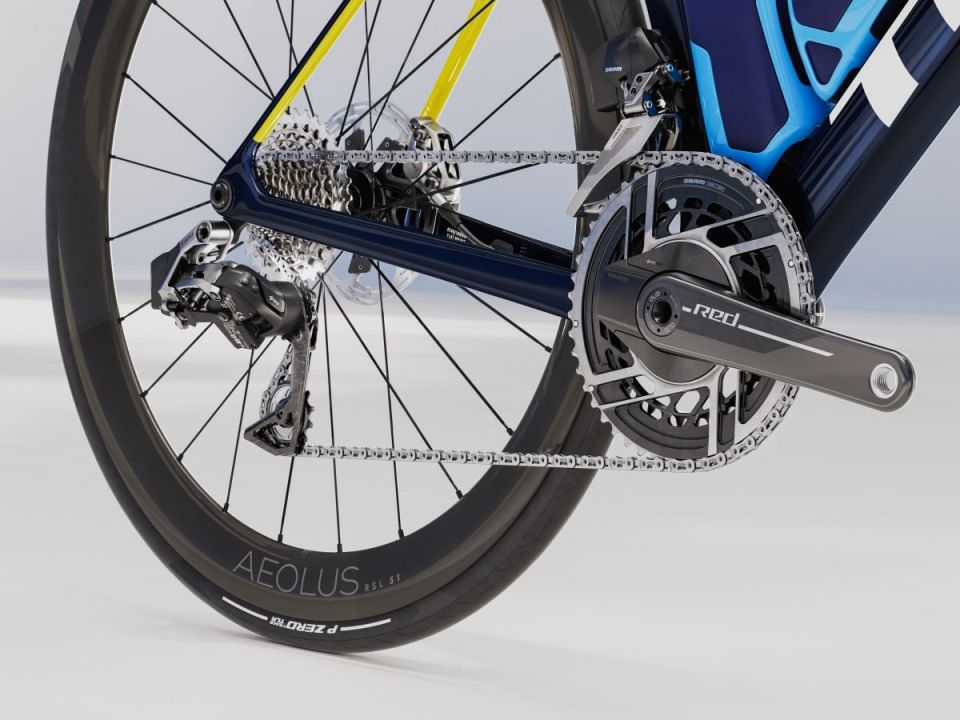 MADONE SLR 9 AXS GEN 8 LIDL TREK - L