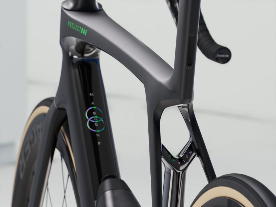 MADONE SLR 9 AXS GEN 8 SİYAH - XL