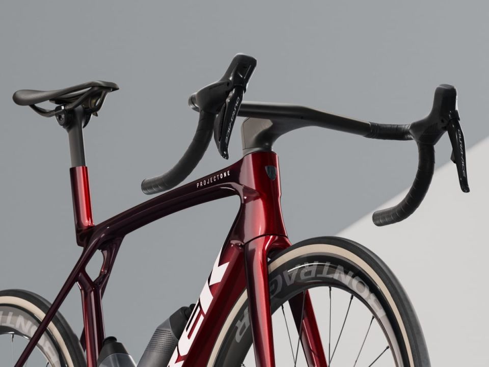 MADONE SLR 9 GEN 8 KIRMIZI - ML