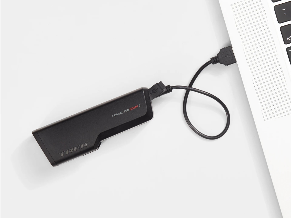 Trek Commuter Comp R Front ÖN AYDINLATMA