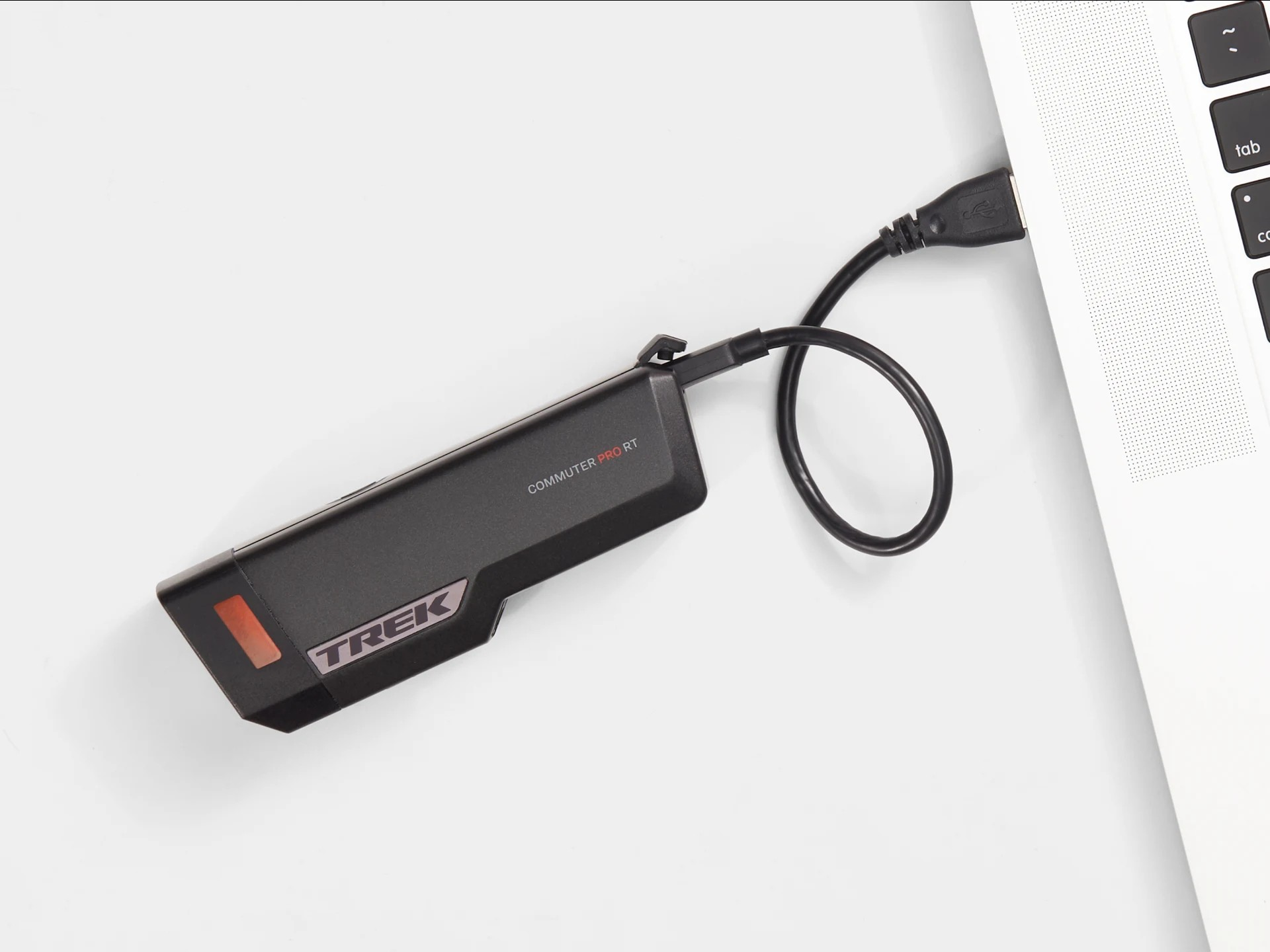 TREK Commuter Pro RT ÖN AYDINLATMA