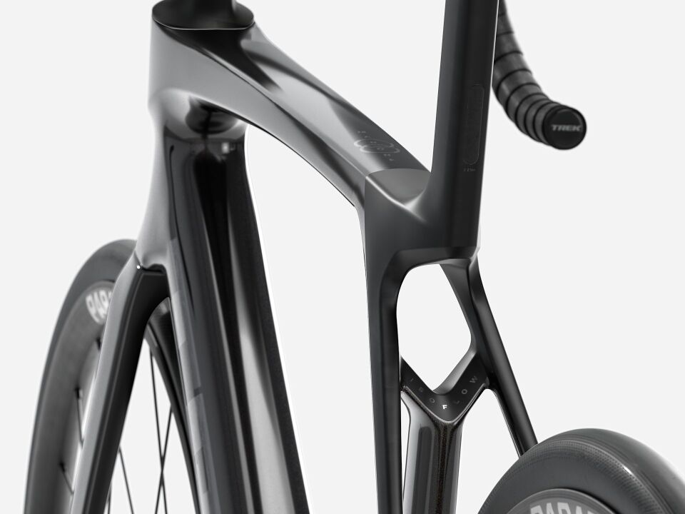 MADONE SL 5 GEN 8 XL - MAT PARLAK SİYAH
