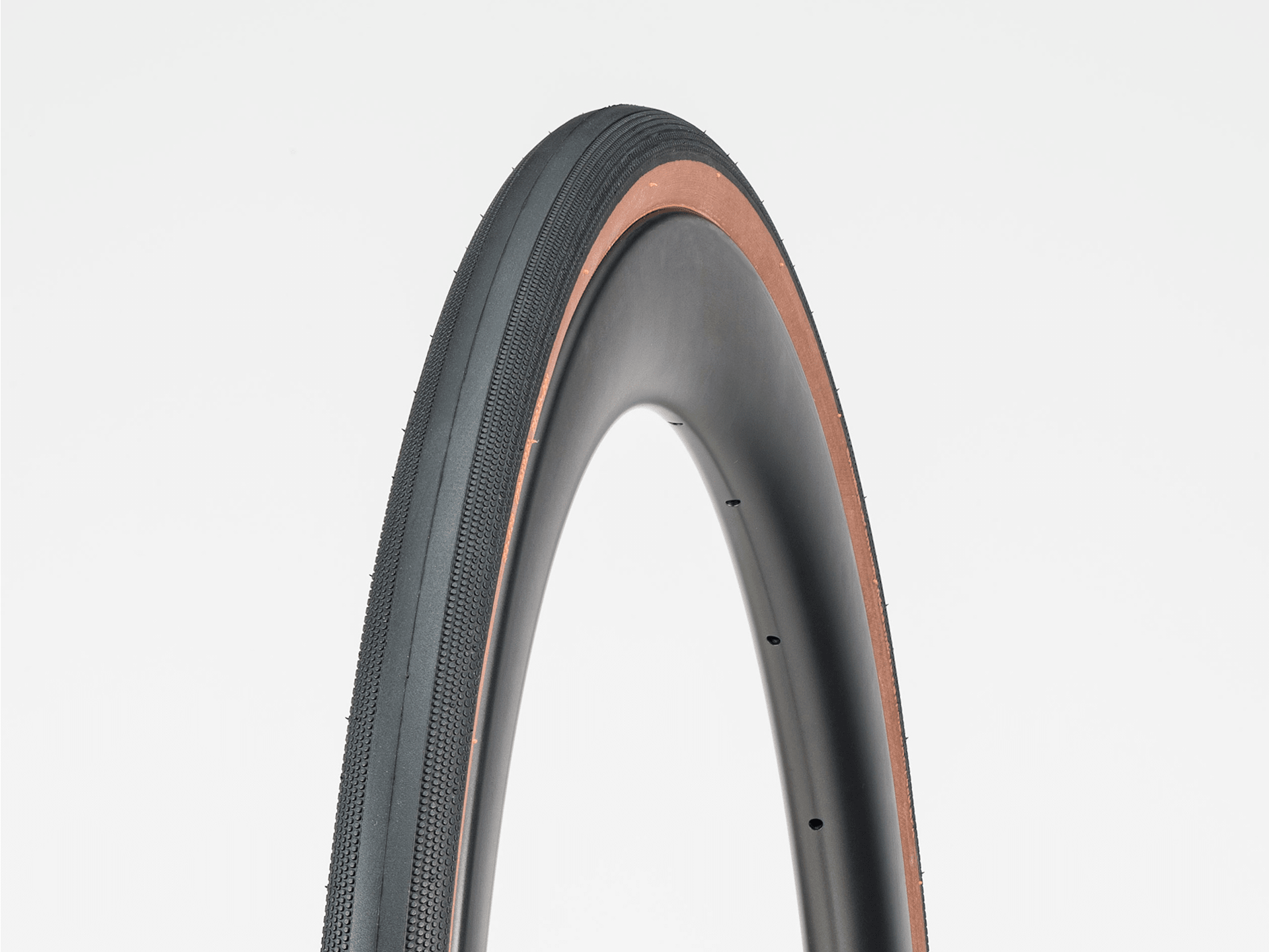 BONTRAGER R3 HARD CASE DIŞ LASTİK 700 X 28 - KAHVERENGİ