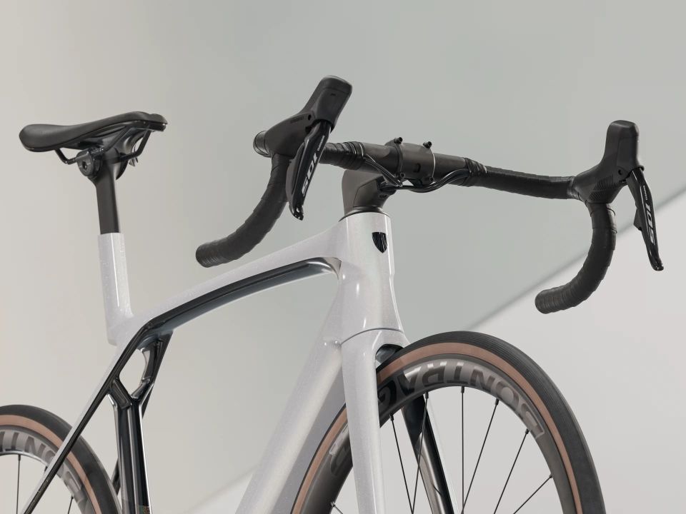 MADONE SL 6 GEN 8 S - QUICKSILVER BEYAZ
