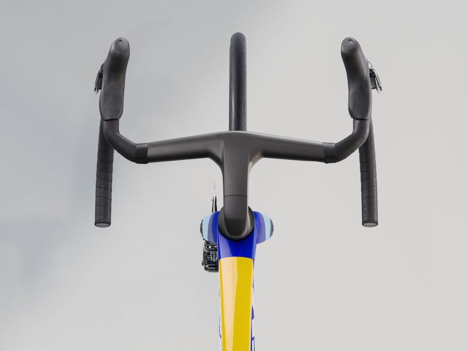 MADONE SLR 7 GEN 8 ML - LIDL TREK