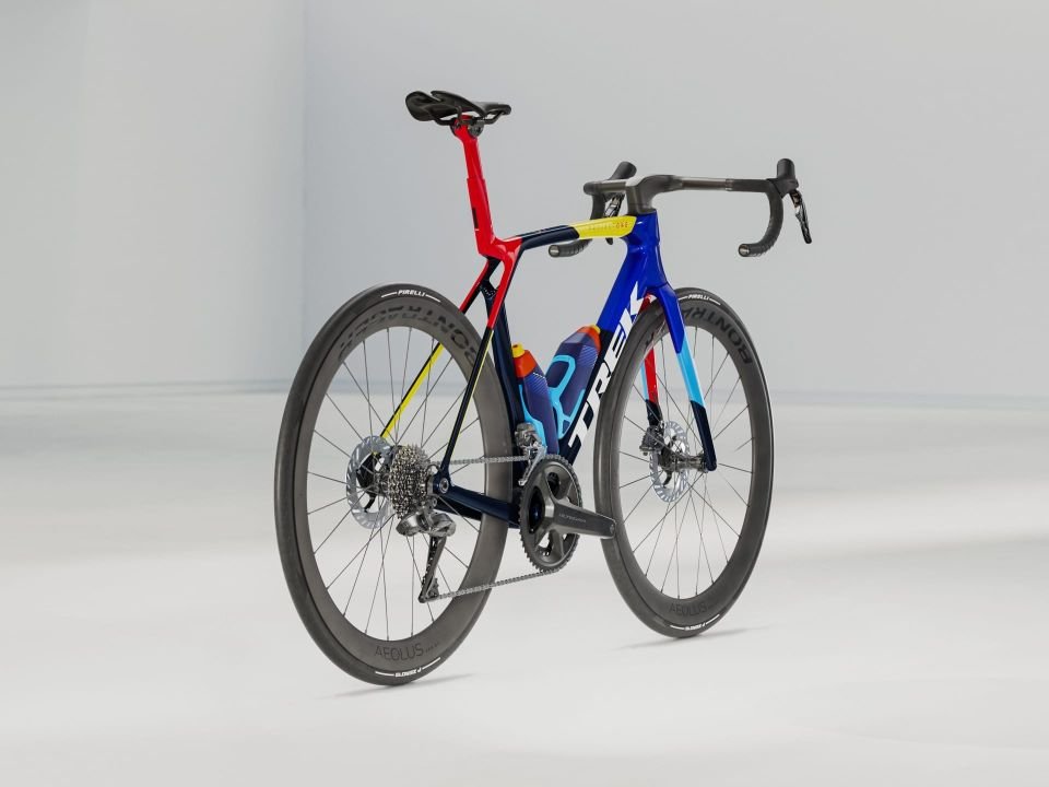 MADONE SLR 7 GEN 8 L - LIDL TREK
