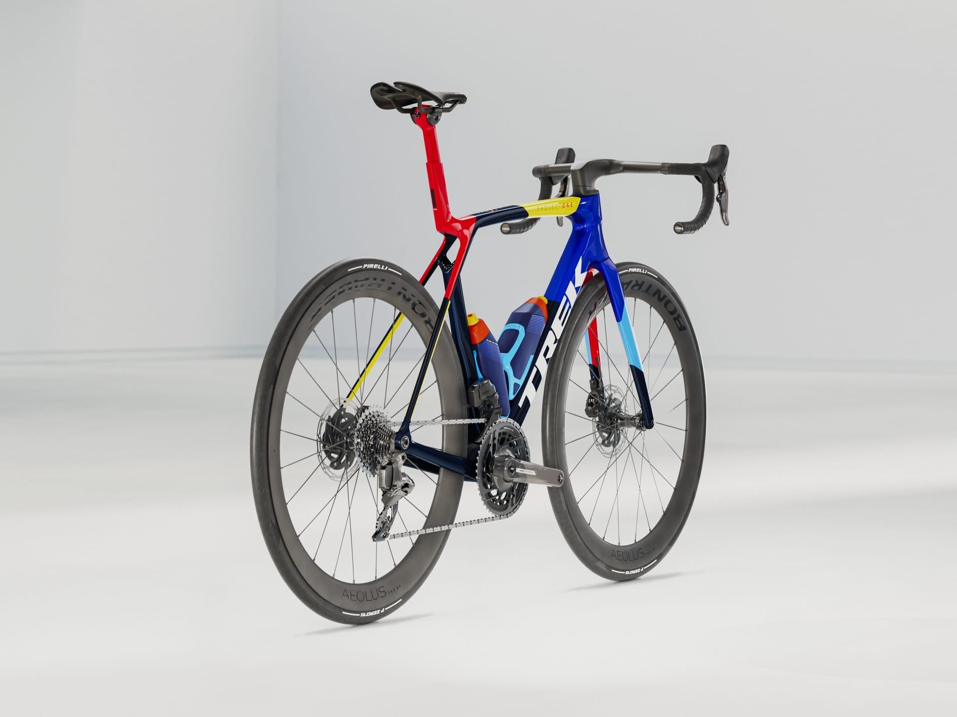 MADONE SLR 7 AXS GEN 8 M - LIDL TREK