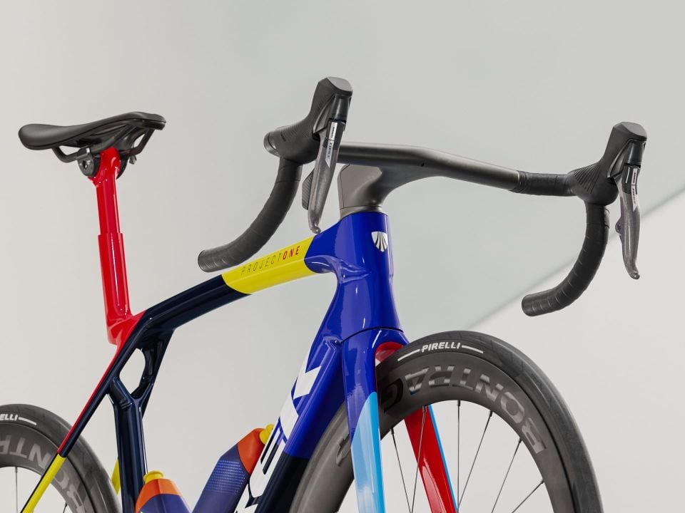 MADONE SLR 7 AXS GEN 8 L - LIDL TREK