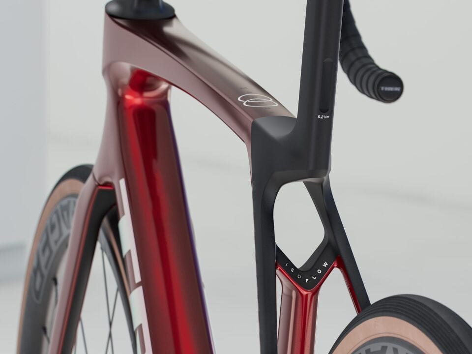 MADONE SL 6 GEN 8 (2026) KIRMIZI - XL