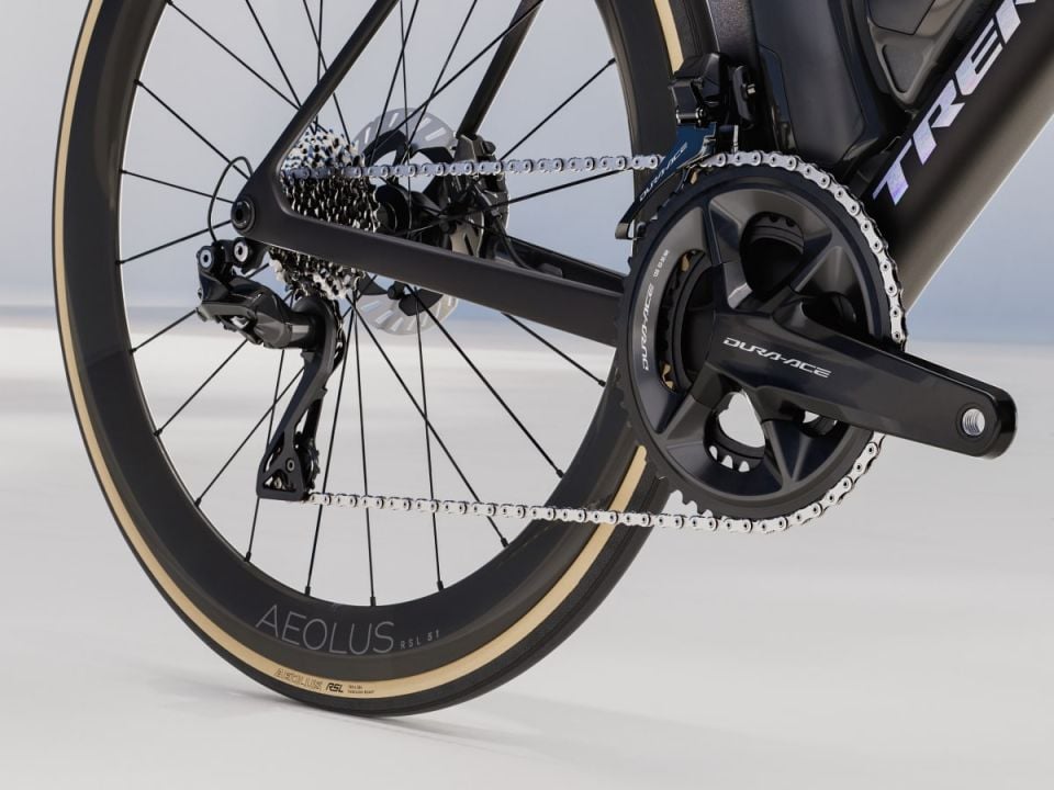 MADONE SLR 9 GEN 8 MAT SİYAH - S