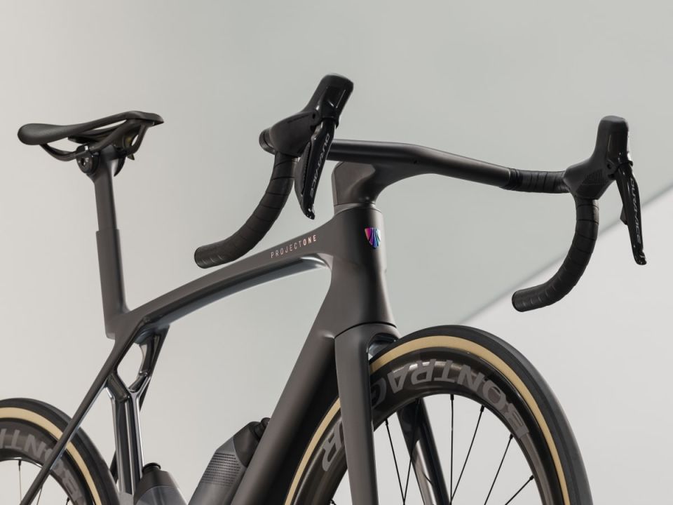 MADONE SLR 9 GEN 8 MAT SİYAH - ML